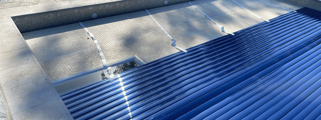 Contáctanos 47 Tu Piscina Tenerife IMAGEN TRABAJO CUBIERTA-SUMERGIDA