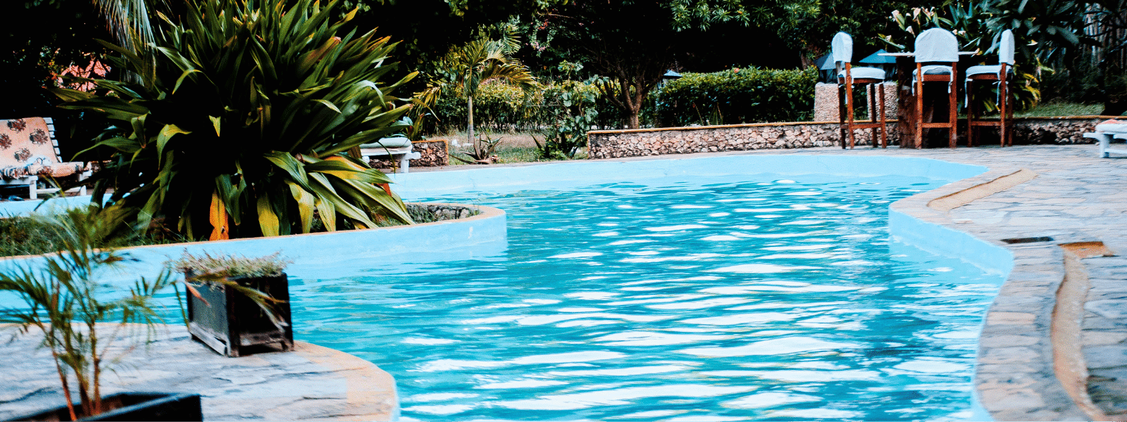 cal en piscina en Canarias y cómo eliminarla